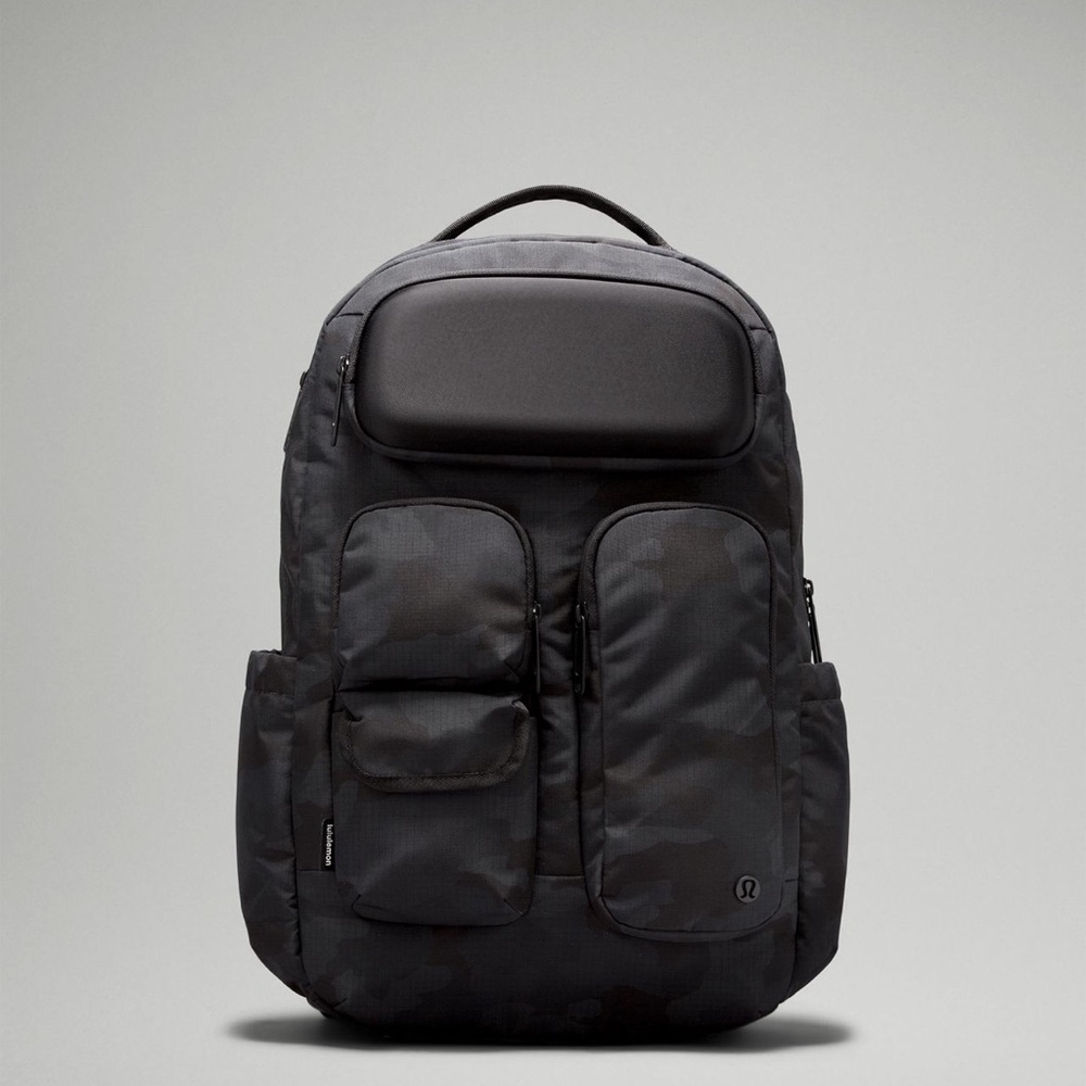 NWT Lululemon Cruiser Backpack 23L black/camo